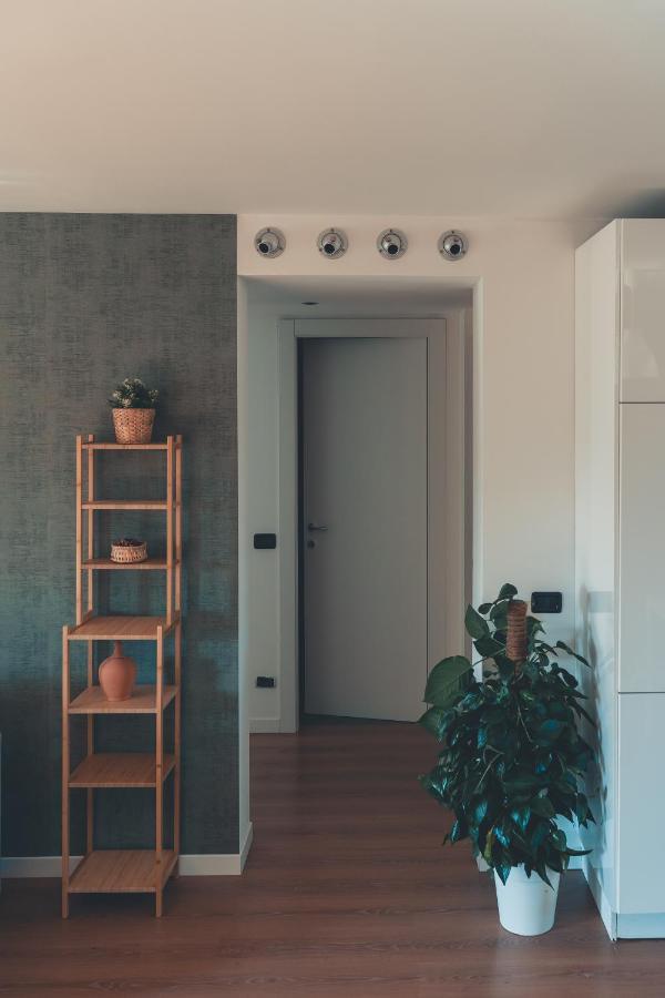 Kindness House Apartment Бергамо Екстериор снимка